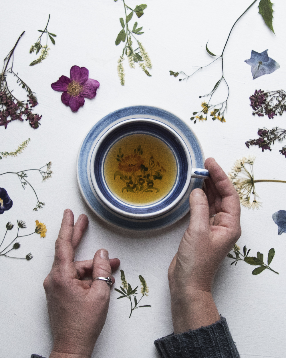 Te og blomster - Lise Kryger